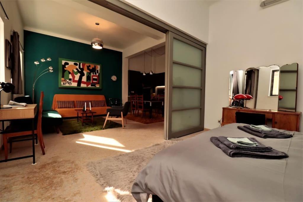 Central Studio In Monastiraki B Athen Eksteriør billede
